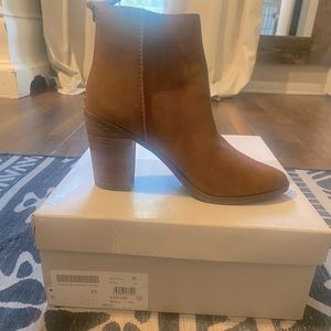 Cognac Ankle booties